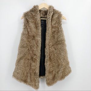 LEMON TART Faux Fur Vest S